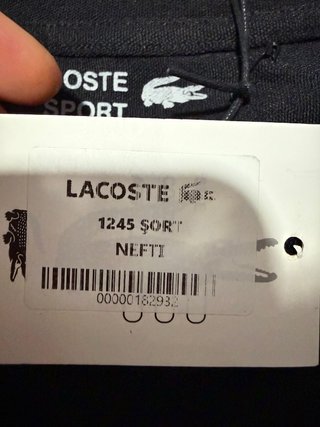 Camiseta Lacoste color negro y verde original