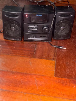 Altavoces ADIWHO Negros Tiene radio para escuchar