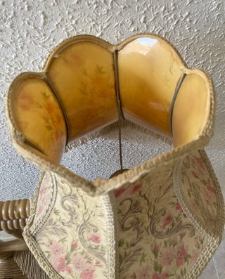 Paralume vintage con design floreale