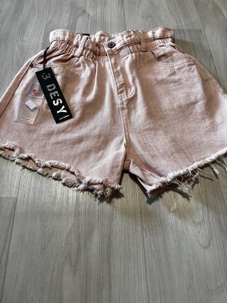 Pantalón corto vaquero rosa