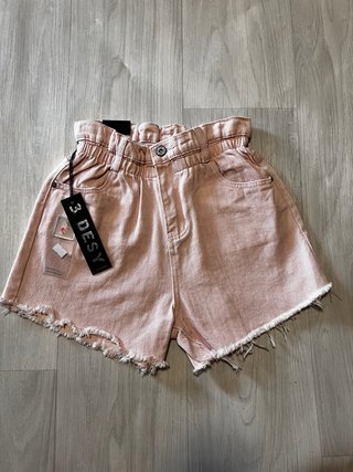 Pantalón corto vaquero rosa