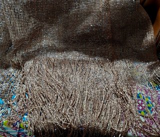 Fular fiesta en tono cobre con hilos plateados
