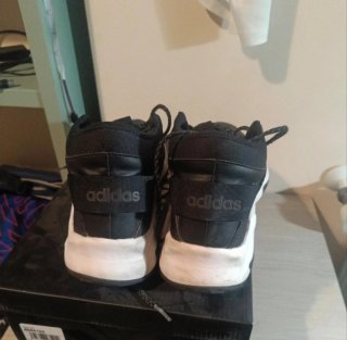 Zapatillas Adidas Hombre Negras y Blancas