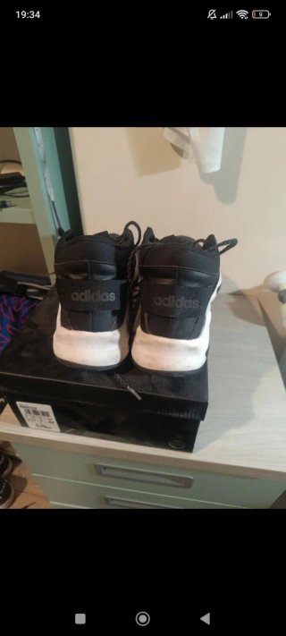 Zapatillas Adidas Hombre Negras y Blancas