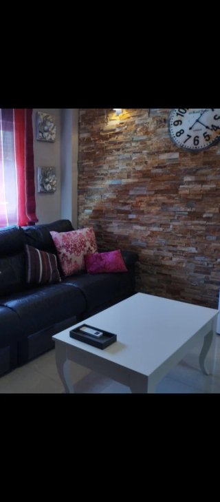 Se vende salón completo por falta de espacio