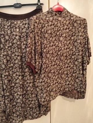 Completo gonna e camicia fantasia vintage