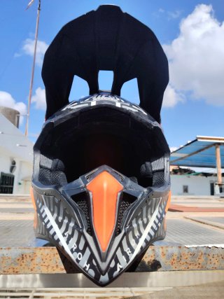 Casco Airoh Motocross Naranja y Negro