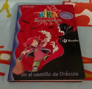 Kika Superbruja en el castillo de Drácula