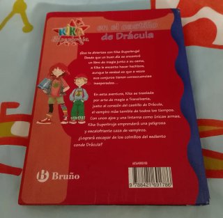 Kika Superbruja en el castillo de Drácula