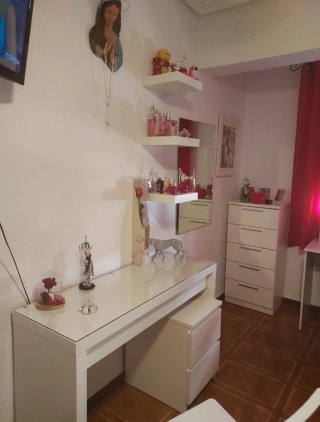Tocador blanco de cristal