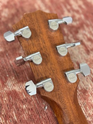 Guitarra Taylor 314ce para reparar
