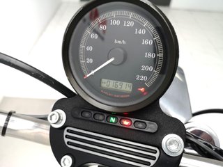 HARLEY DAVIDSON SPORTSTER 883 LOW 2010 16914 kms.