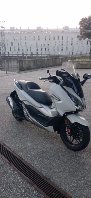 Honda Forza 300 Maxi Scooter