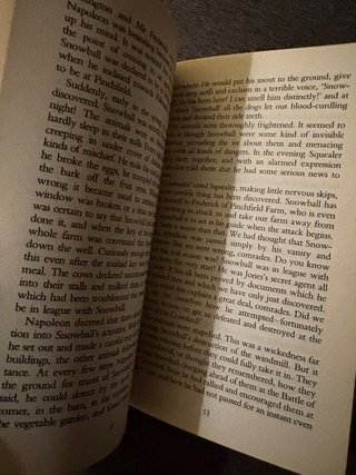 Animal Farm – George Orwell (Penguin Classics)