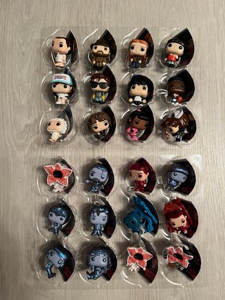 Colección Stranger Things Funko Kinder Completa