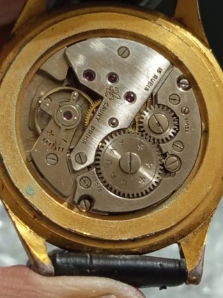 Reloj Cauni Dorado