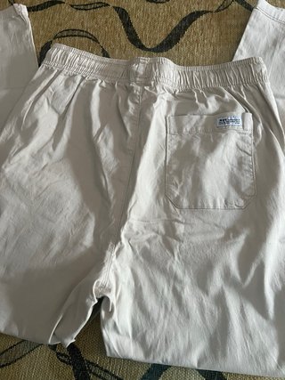 Pantalón beige de hombre