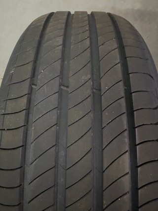 Neumático Michelin Primacy 4 235/45 R20