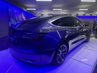 Tesla Model 3 Estándar Plus RWD 225 kW (306 CV)
