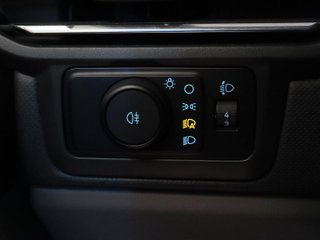 Ford Transit Custom 2.0 Ecoblue 320 L1 Nugget Titanium AT 125 kW (170 CV)