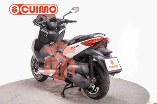 YAMAHA XMAX 125