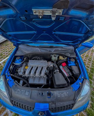 Renault Clio 2004