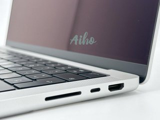 MacBook Pro 14" M3 (2023) 8 CPU/10 GPU núcleos - SSD 512GB - RAM 8GB - Plata