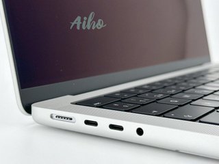 MacBook Pro 14" M3 (2023) 8 CPU/10 GPU núcleos - SSD 512GB - RAM 8GB - Plata