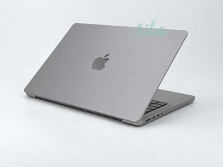 MacBook Pro 14" M3 (2023) 8 CPU/10 GPU núcleos - SSD 1TB - RAM 8GB - Gris Espacial