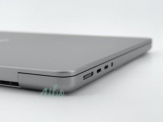 MacBook Pro 16" M1 Pro (2021) 10 CPU/16 GPU - SSD 512GB - 16GB RAM - Gris Espacial