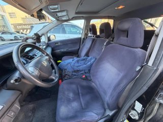 Honda FR-V 2008