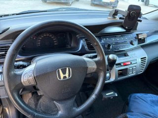 Honda FR-V 2008