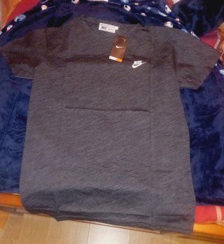 T-Shirt Nike Cinzenta Escura L
