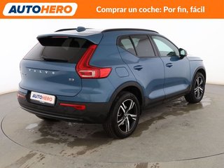 Volvo XC40 2.0 B3 Mild-Hybrid Plus Dark 2WD