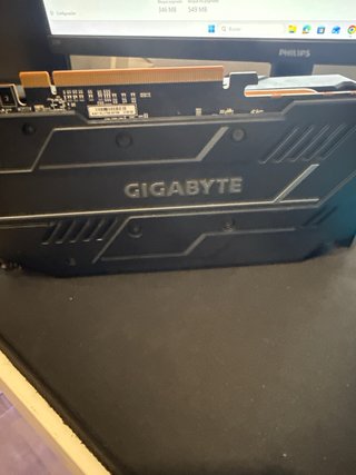 Gigabyte Radeon RX 5500 XT Tarjeta Gráfica