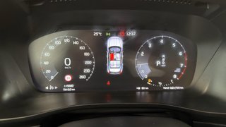 VOLVO XC40 Momentum Pro, T3 automático