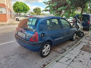 Renault Clio 2001