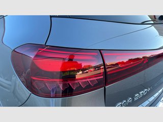 Mercedes Benz EQA EQA 250+