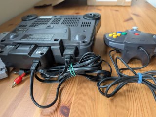 Nintendo 64 (N64) + Super Mario 64 + Mando + Rumbl