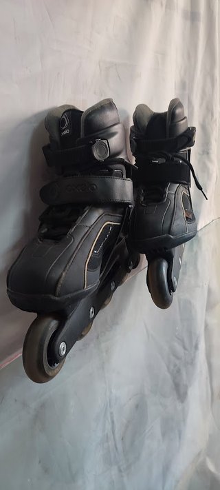 Patines en línea negros
