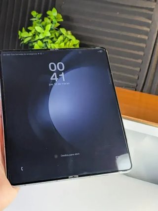 Galaxy Z Fold 5 Morado | 256 GB