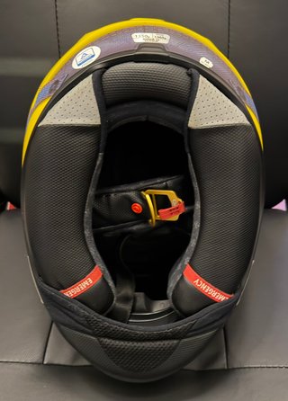 Casco HJC RPHA 11 Minions