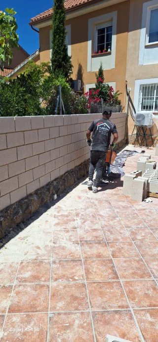 Servicios de reformas y construcción