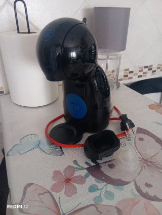 Cafetera Dolce Gusto Negra