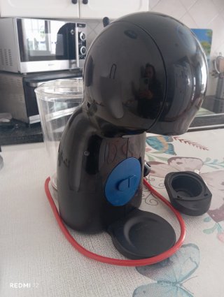 Cafetera Dolce Gusto Negra