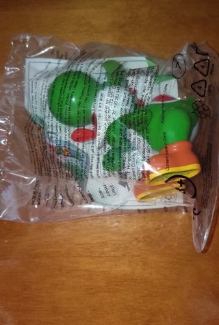 Figura Yoshi Super Mario Bros Nintendo McDonald's