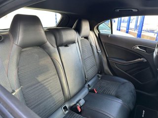 Mercedes-Benz Clase A 200 d AMG Line