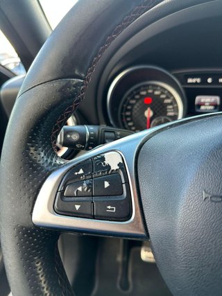 Mercedes-Benz Clase A 200 d AMG Line
