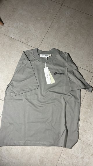 Conjunto Essentials Verde Nuevo con Etiquetas