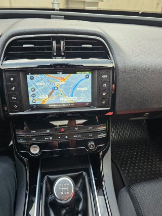 Jaguar XE 2015